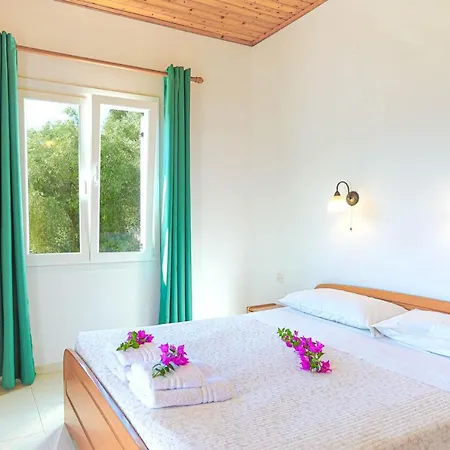 Apartment Renoula Saint Stephanos Agios Stefanos (Thinali)